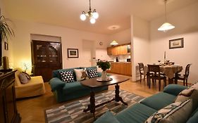 Cozy Flat By The Astronomical Clock