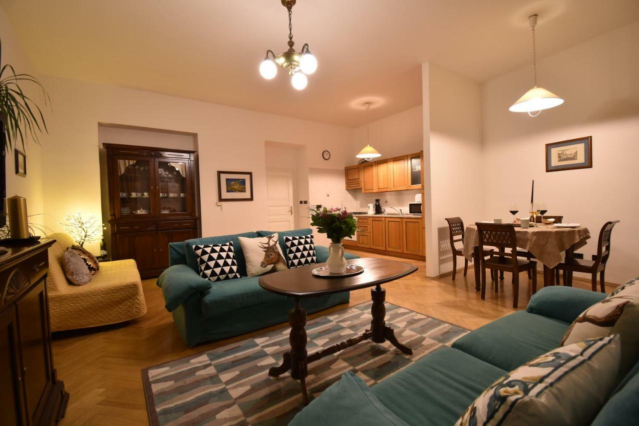 Cozy Flat By The Astronomical Clock Apartment Prague Exterior photo