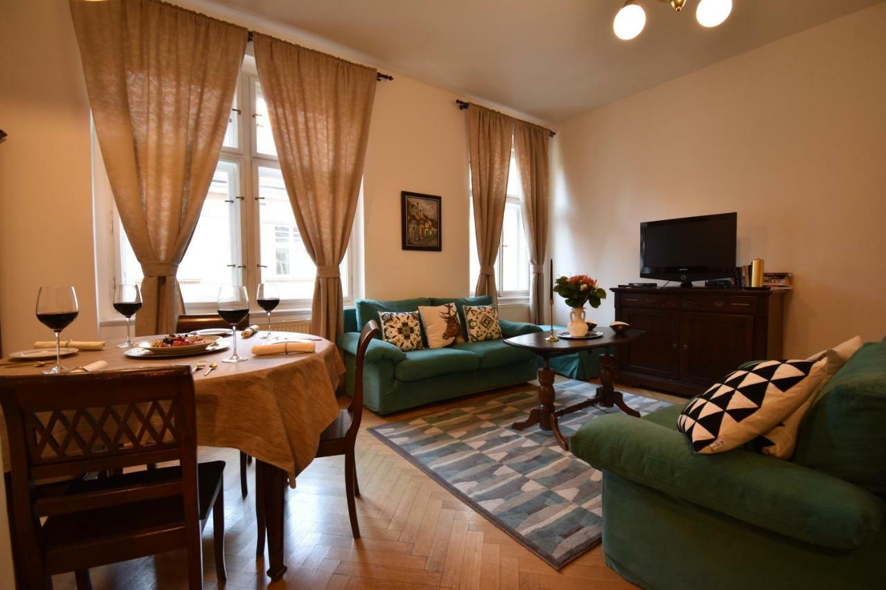 Cozy Flat By The Astronomical Clock Apartment Prague Exterior photo